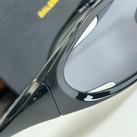 Picture of Balenciga Sunglasses _SKUfw55405890fw